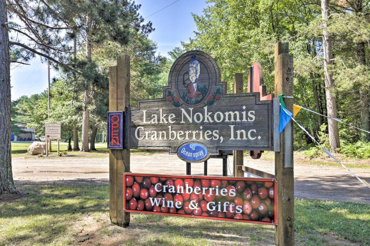 Simple Cranberry And Wine Farm Home With Fire Pit! Игл-Ривер Экстерьер фото